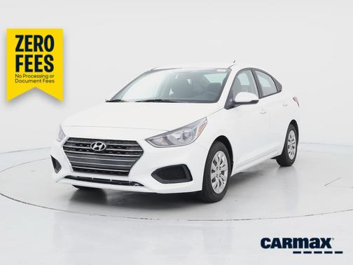 White 2019 Hyundai Accent SE