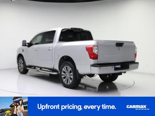 2017 Nissan Titan SL