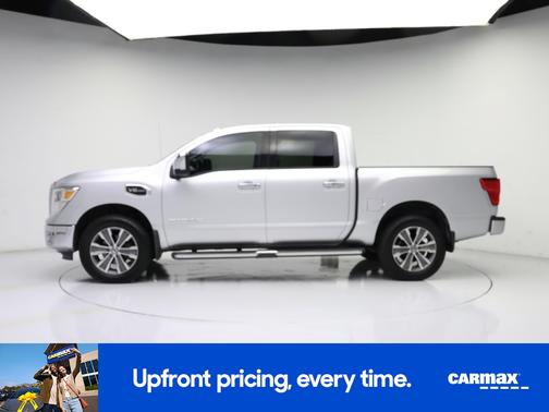 2017 Nissan Titan SL