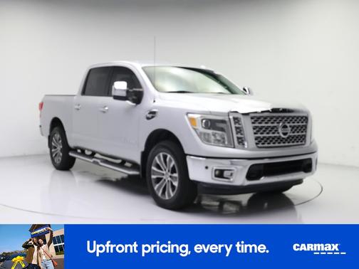 2017 Nissan Titan SL