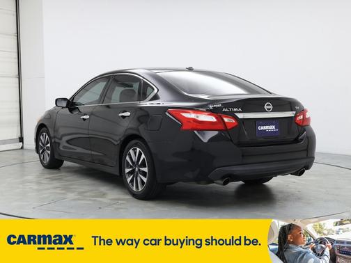 2017 Nissan Altima SV