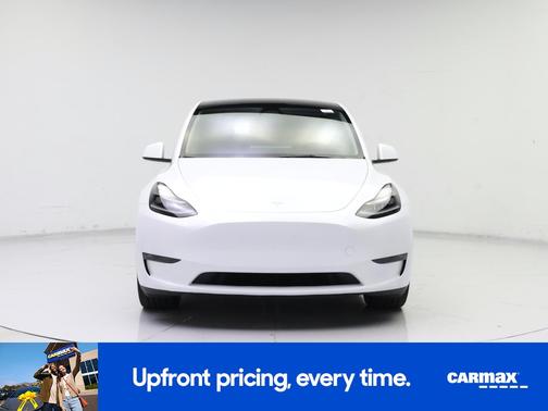 White 2024 Tesla Model Y Long Range