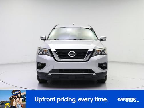 2017 Nissan Pathfinder SL