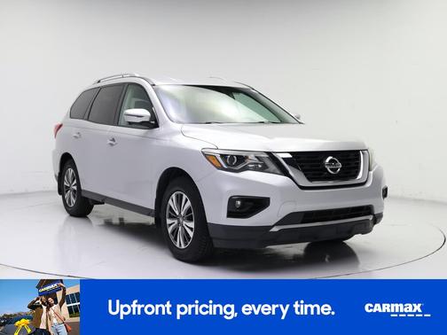 2017 Nissan Pathfinder SL