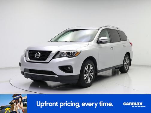 2017 Nissan Pathfinder SL