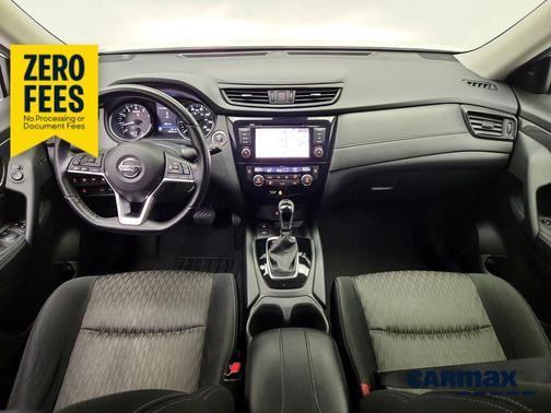 White 2020 Nissan Rogue SV