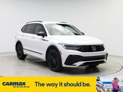 2022 Volkswagen Tiguan SE R-Line Black