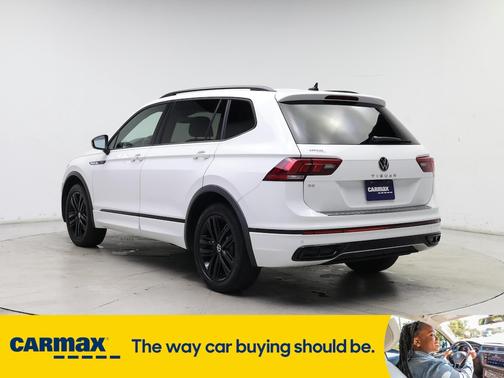 2022 Volkswagen Tiguan SE R-Line Black