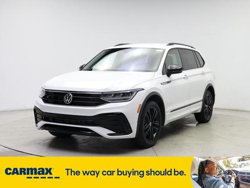 2022 Volkswagen Tiguan SE R-Line Black
