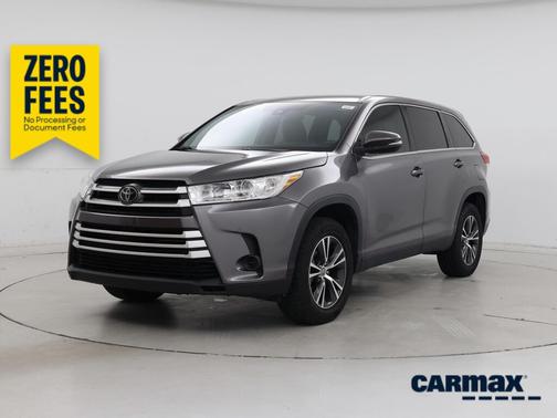 Gray 2019 Toyota Highlander LE
