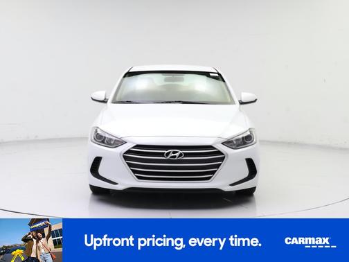 White 2018 Hyundai ELANTRA SE