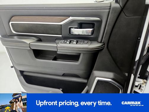 2022 RAM 3500 Laramie