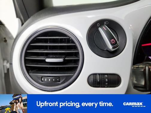 2015 Volkswagen Beetle Classic