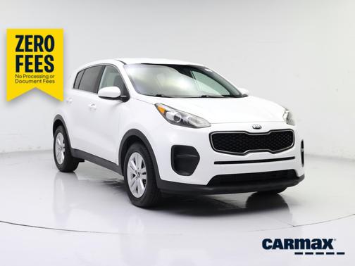White 2018 Kia Sportage LX