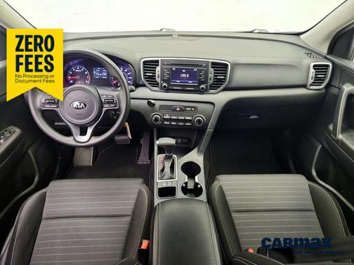White 2018 Kia Sportage LX
