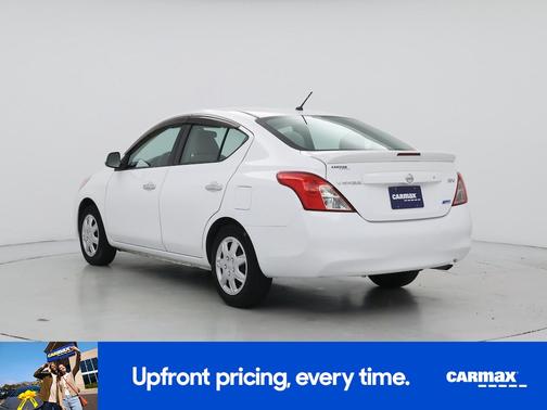 White 2014 Nissan Versa SV