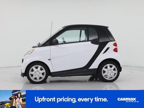 White 2014 smart ForTwo Pure