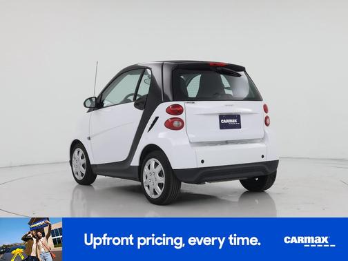 White 2014 smart ForTwo Pure