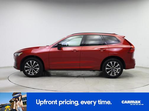 2024 Volvo XC60 B5 Plus Dark Theme