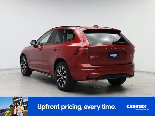 2024 Volvo XC60 B5 Plus Dark Theme