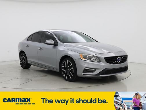2017 Volvo S60 T5 Dynamic