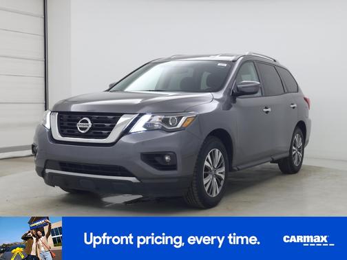 Gray 2019 Nissan Pathfinder SV
