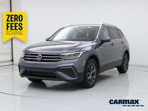 Gray 2023 Volkswagen Tiguan SE