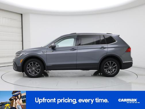 Gray 2023 Volkswagen Tiguan SE