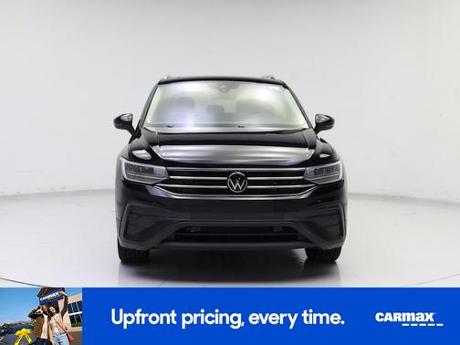 Black 2022 Volkswagen Tiguan SE