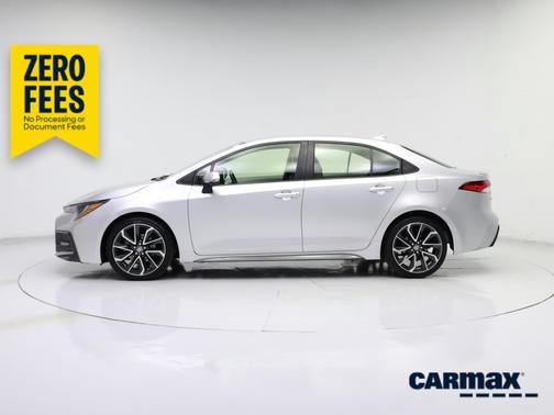 Silver 2022 Toyota Corolla SE