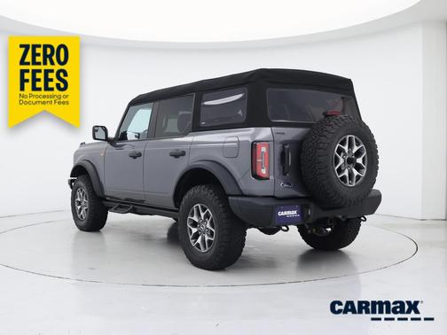 Gray 2024 Ford Bronco Badlands