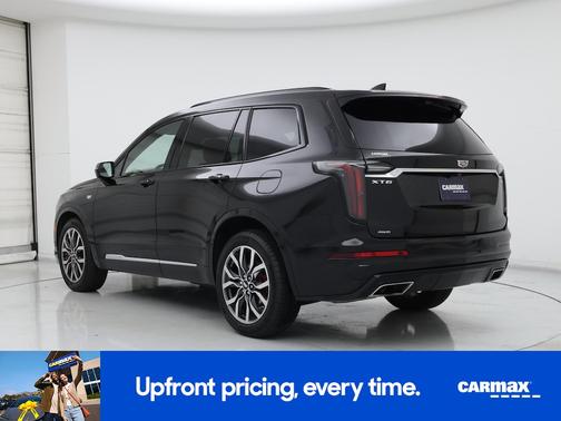 Black 2022 Cadillac XT6 Sport
