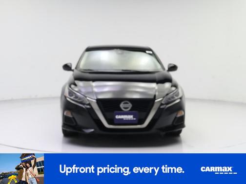 2022 Nissan Altima SR