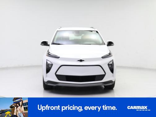 White 2023 Chevrolet Bolt EUV Premier