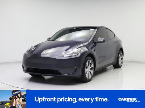 Gray 2023 Tesla Model Y Long Range