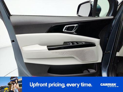 2023 Kia Carnival EX