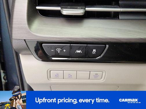 2023 Kia Carnival EX