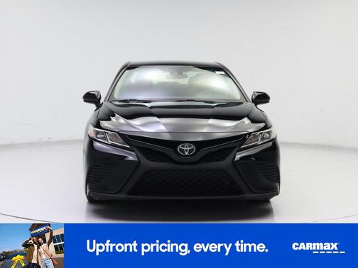 Black 2019 Toyota Camry SE