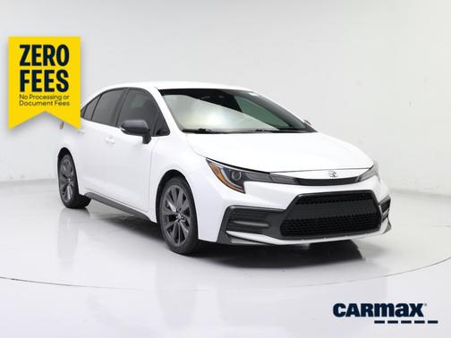 White 2020 Toyota Corolla SE