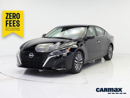Black 2025 Nissan Altima SV