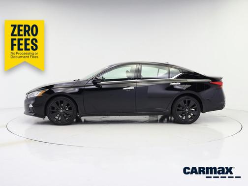 Black 2020 Nissan Altima Platinum