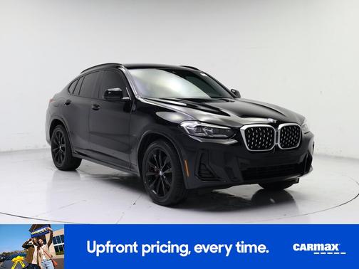Black 2022 BMW X4 XDrive30i