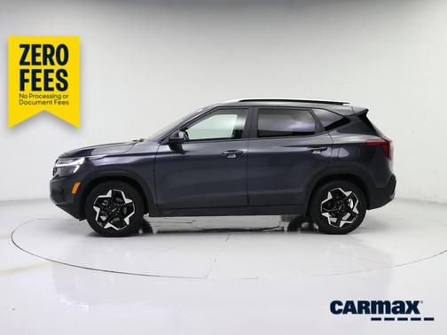 Gray 2025 Kia Seltos S
