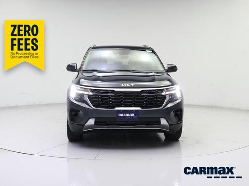 Gray 2025 Kia Seltos S