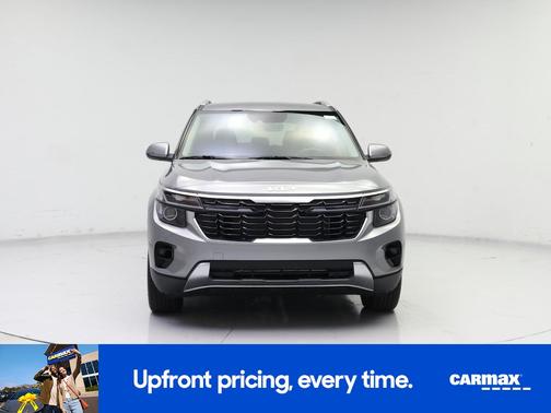 Gray 2025 Kia Seltos S
