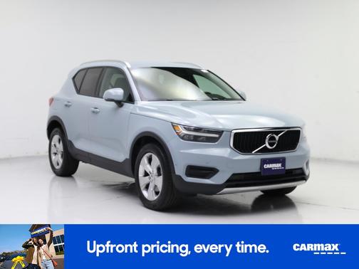 Blue 2019 Volvo XC40 T5 Momentum