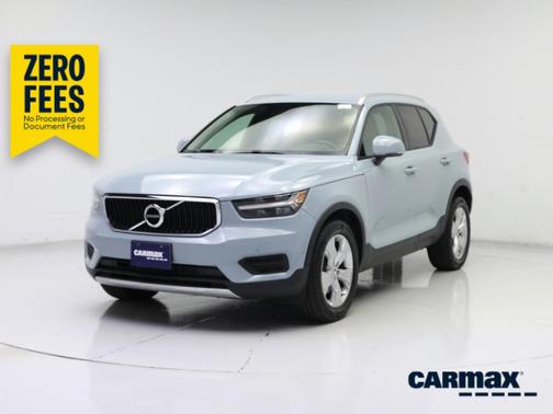 Blue 2019 Volvo XC40 T5 Momentum