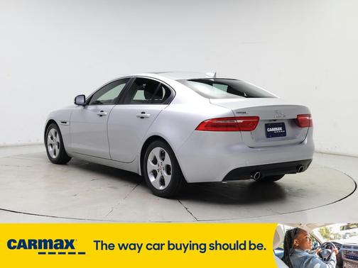 2017 Jaguar XE