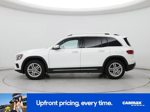 White 2022 Mercedes-Benz GLB 250