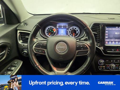 Gray 2019 Jeep Cherokee Limited